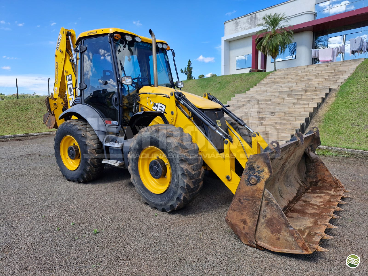 RETRO ESCAVADEIRA JCB 4CX11 Tração 4x4 Patrolão Máquinas MARAVILHA SANTA CATARINA SC